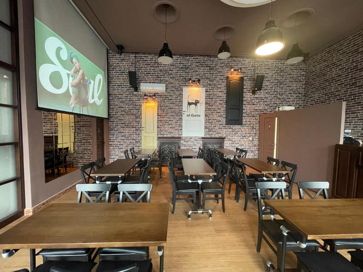 Hotel Continental City Center ياش المظهر الخارجي الصورة