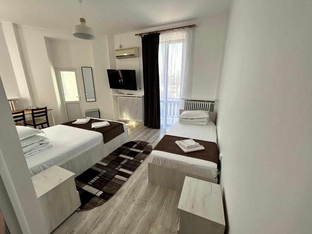 Hotel Continental City Center ياش المظهر الخارجي الصورة